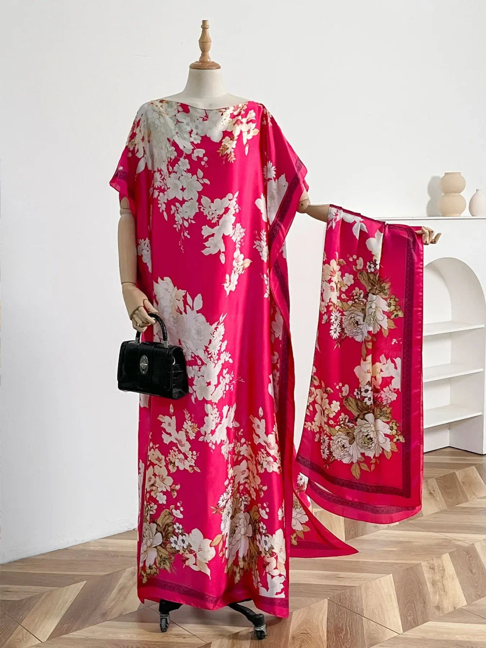 Geometric Print Cape Shawl Set